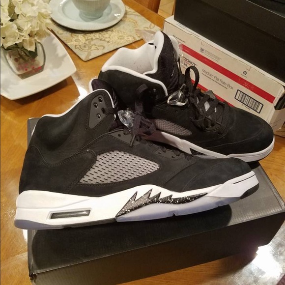 Jordan 5 Retro Oreo - Picture 1 of 2